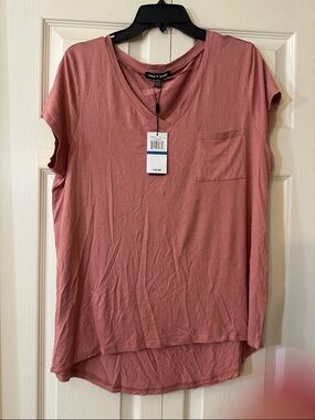 Cable & Gauge Mauve V-Neck Pocket Short Sleeve Tee